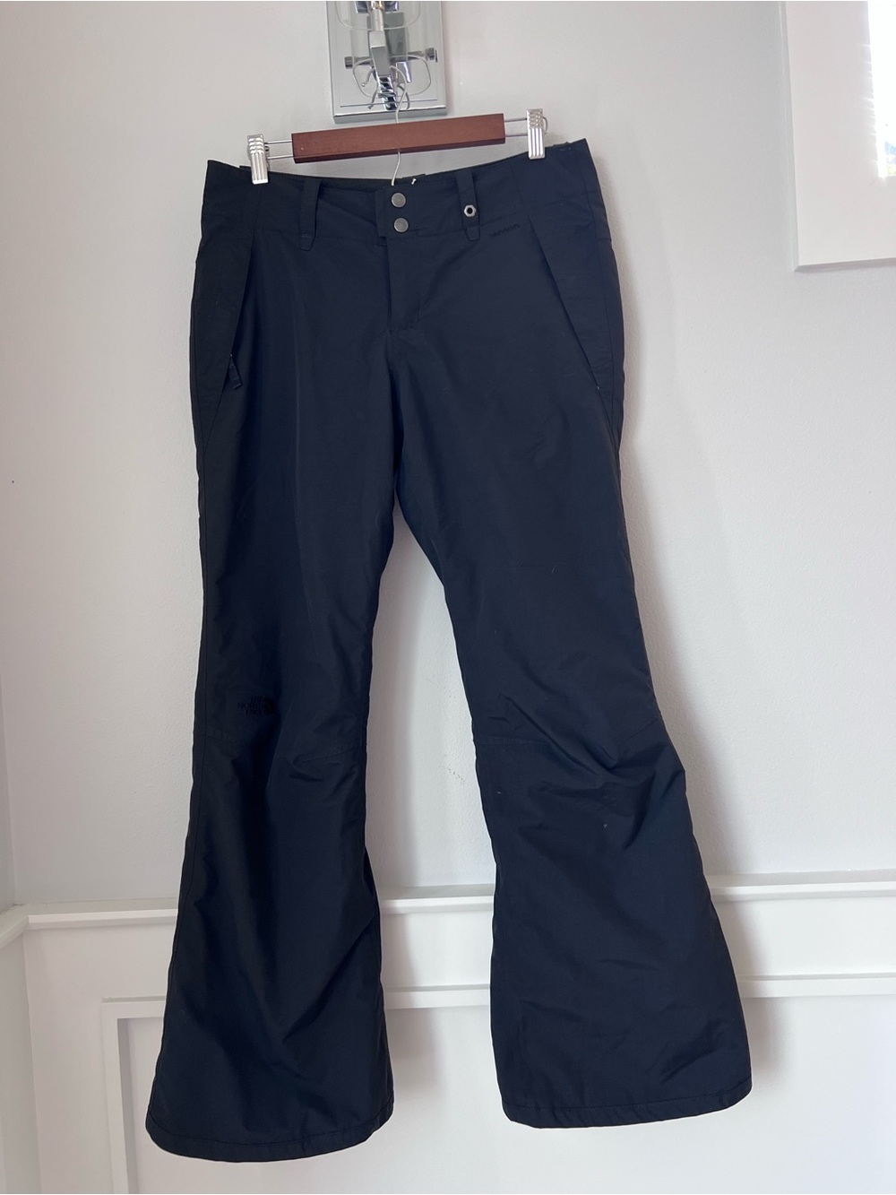 Womens The North Face HyVent pants windproof black ski snowboard